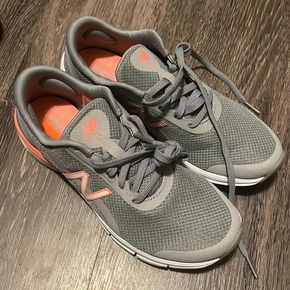 Gray Tennis shoes with memory sole insert. Size 7.5